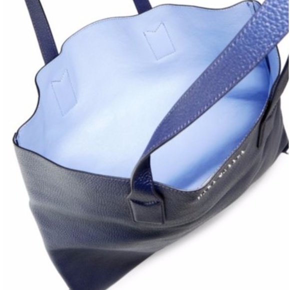 Marc Jacobs Women's Classic Leather Tote - Picture 4 of 6